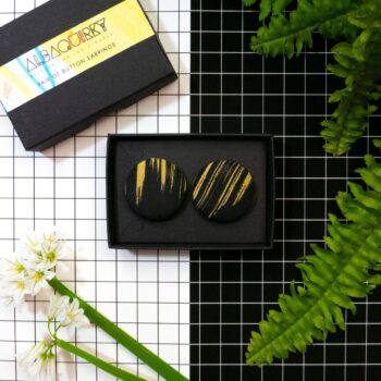 Cute as a button 28mm earrings - 'Hale Watter'