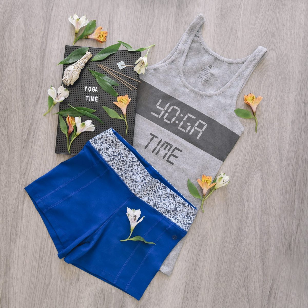 Cool Chakra Yoga Shorts Blue