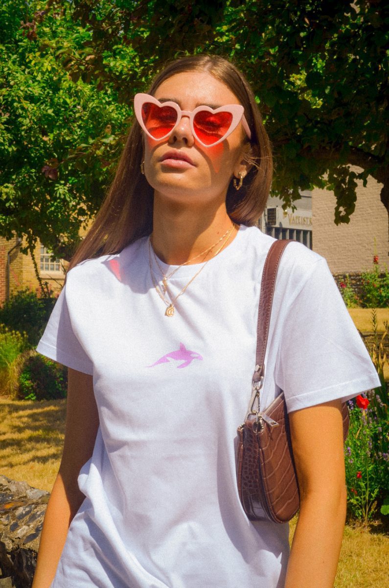 Pink Orca | 100% organic cotton t-shirt | Sustainable & vegan | Unisex