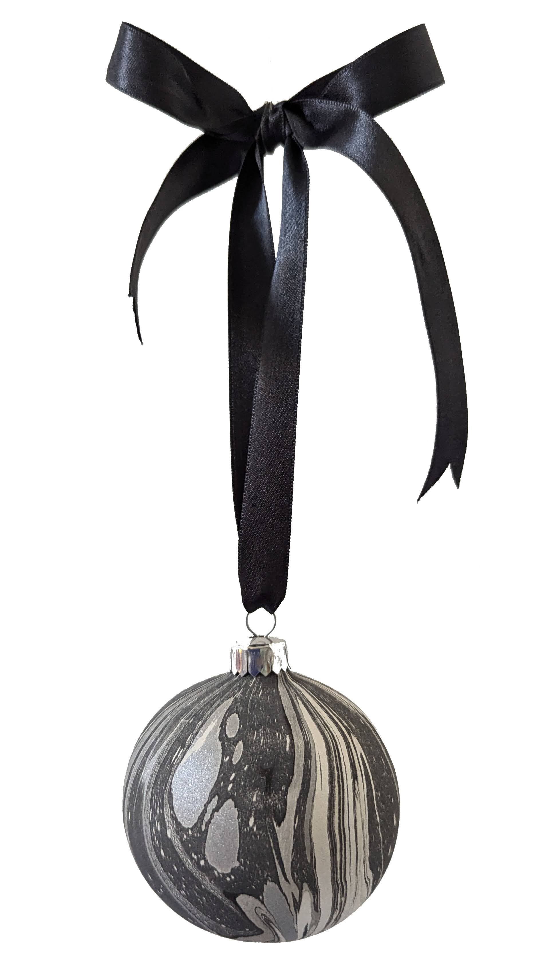 Luxury Marbled Christmas Bauble | Grey Pearl
