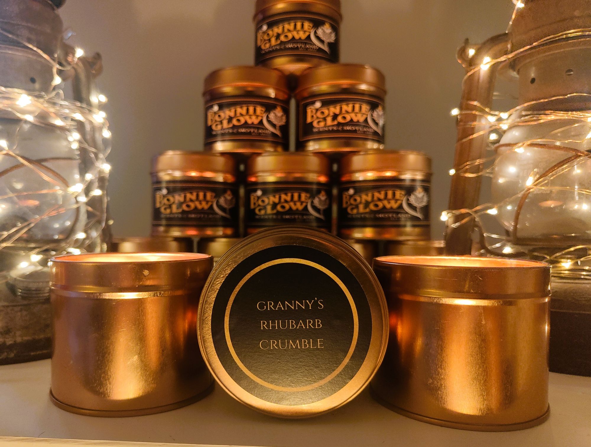 Bonnie Glow Granny's Rhubarb Crumble candle - Scottish dessert scented candle inspired by homemade baking